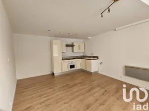 Apartment at Cuges-les-Pins (13780)