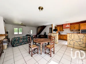 Detached house at Ruaudin (72220)