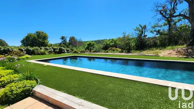 Maison traditionnelle à Le Plan-de-la-Tour (83120)