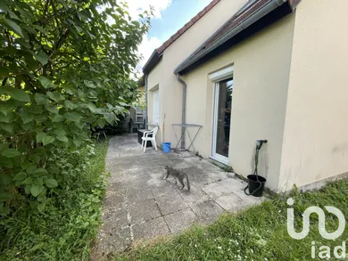 Village house at La Chapelle-Saint-Ursin (18570)
