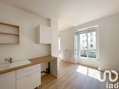 Apartment at Paris (75018)