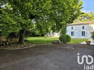 Longère à La Couronne (16400)