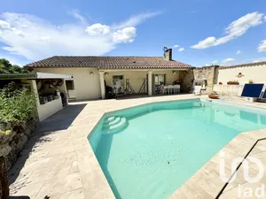 Maison traditionnelle à Chantemerle-les-Blés (26600)