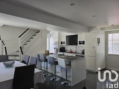 Village house at Saint-Maurice-aux-Riches-Hommes (89190)