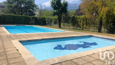 Apartment in Grenoble (38100)