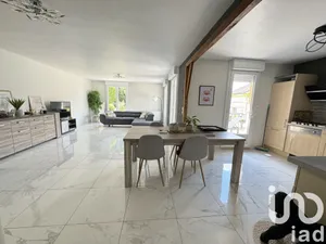 Maison de village à Flesselles (80260)