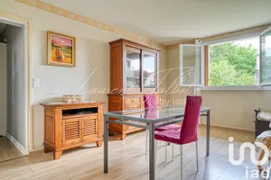 Apartment at Chatou (78400)