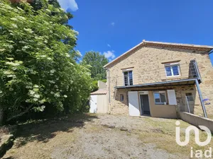 House in Lyas (07000)