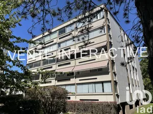 Apartment at Sucy-en-Brie (94370)