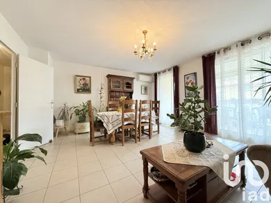 Apartment at Marseille (13015) — 2/23