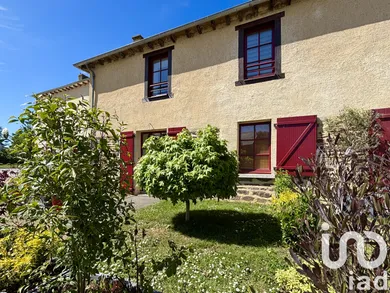 Village house at Montfort-sur-Meu (35160)