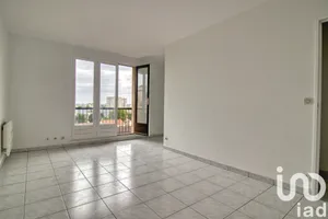 Studio à Le Bourget (93350)
