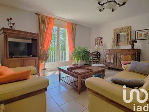 House at Saint-Pantaléon-de-Larche (19600)