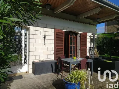 House at Saujon (17600)