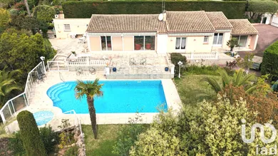 Maison à Saint-Raphaël (83700)