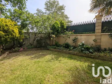 House at Versailles (78000)