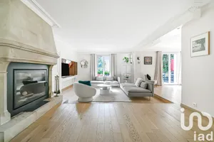 House at Bougival (78380)