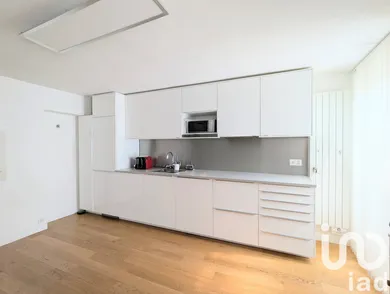 Apartment in Versailles (78000)
