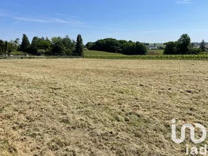 Terrain à bâtir à Jonzac (17500)