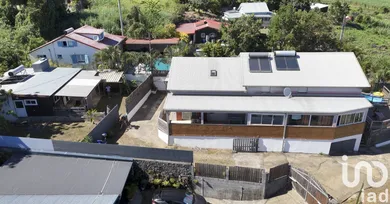 House at Saint-Pierre (97432)