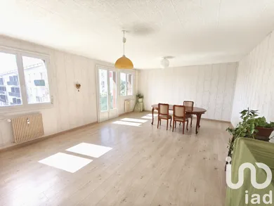 Appartement à Laval (53000)