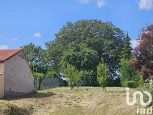 Terrain à bâtir à Coin-lès-Cuvry (57420)