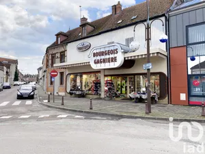 Building at Romilly-sur-Seine (10100)