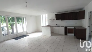 Immeuble à Villeneuve-sur-Allier (03460)
