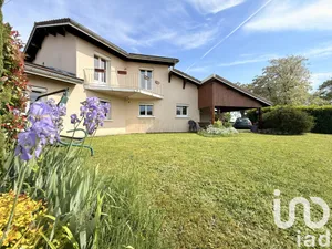 Maison d'architecte à Château-Gaillard (01500)
