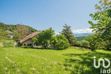 Architectural house at Claix (38640)