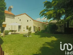 Maison de campagne à PAYROUX (86350)