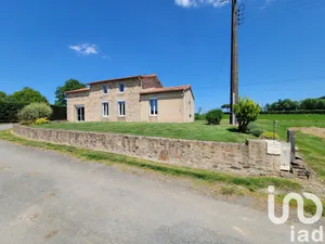 Longere at REAUMUR (85700)