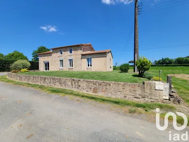 Longere at REAUMUR (85700)