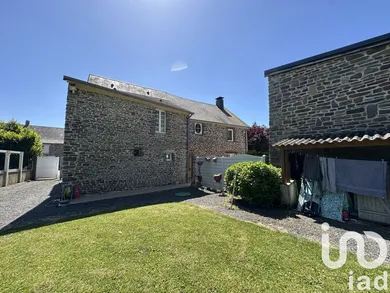 Maison à Saint-Sauveur-la-Pommeraye (50510)