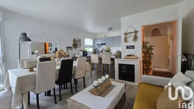 Apartment at Vernon (27200)