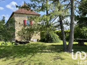 Traditional house at Lissac-et-Mouret (46100)