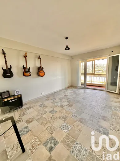 Appartement à Saint-Laurent-du-Var (06700)