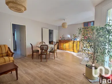 Appartement à Évry (91000)