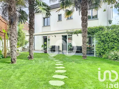 Maison à Le Plessis-Bouchard (95130)