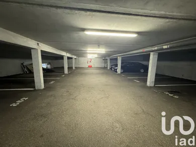 Parking à Saint-Sébastien-sur-Loire (44230)