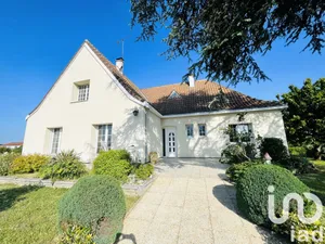 House in Coron (49690)