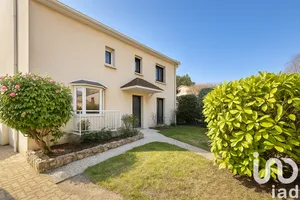 Traditional house at Orgeval (78630)