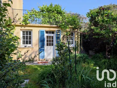 House in Fontainebleau (77300)