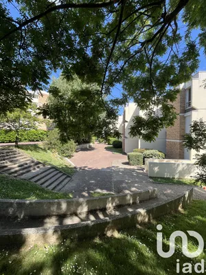Apartment at Villejuif (94800)