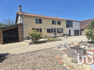 Park home at Valence-en-Poitou (86700)
