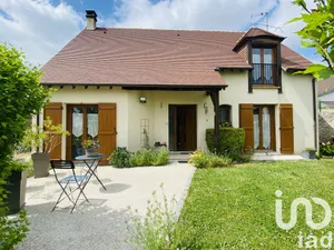 Maison traditionnelle à Chambry (77910)