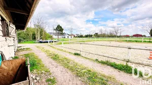 Mansion at Marck (62730)