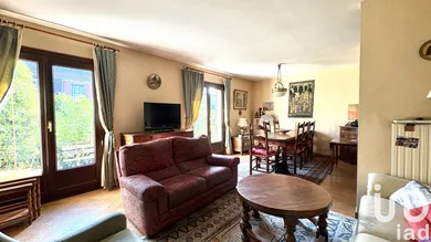 Traditional house at cormontreuil (51350)