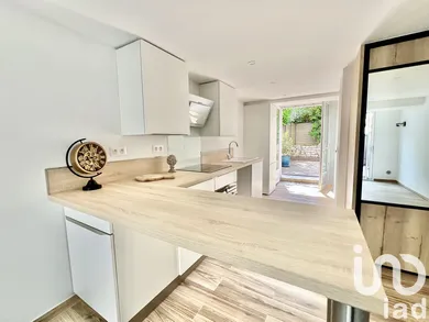 Studio in Saint-Raphaël (83700)
