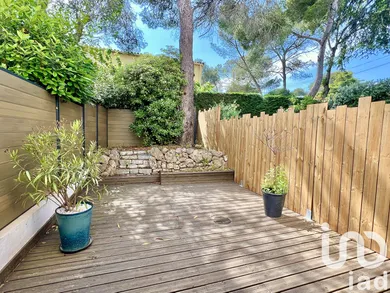 Studio in Saint-Raphaël (83700)